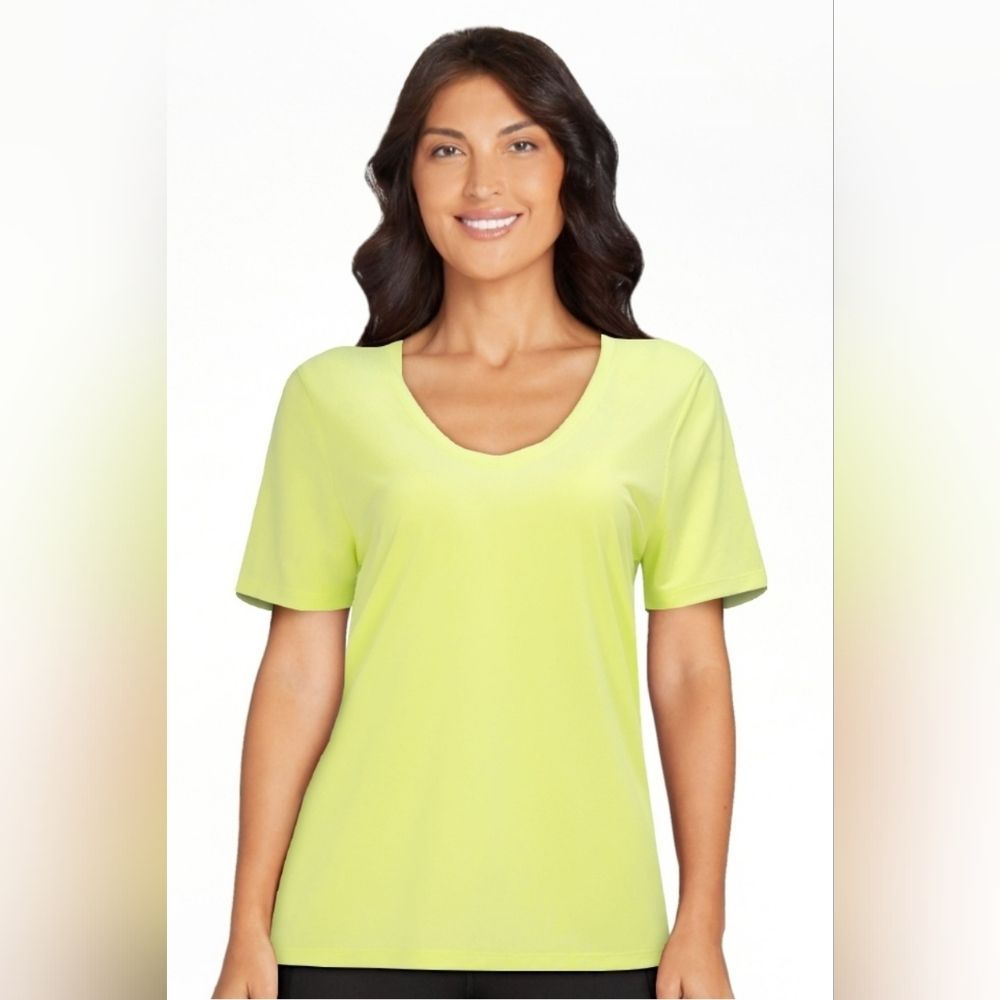 Nwt Neon Yellow Vneck Athletic Short Sleeve Top Medium — image 2 of 8